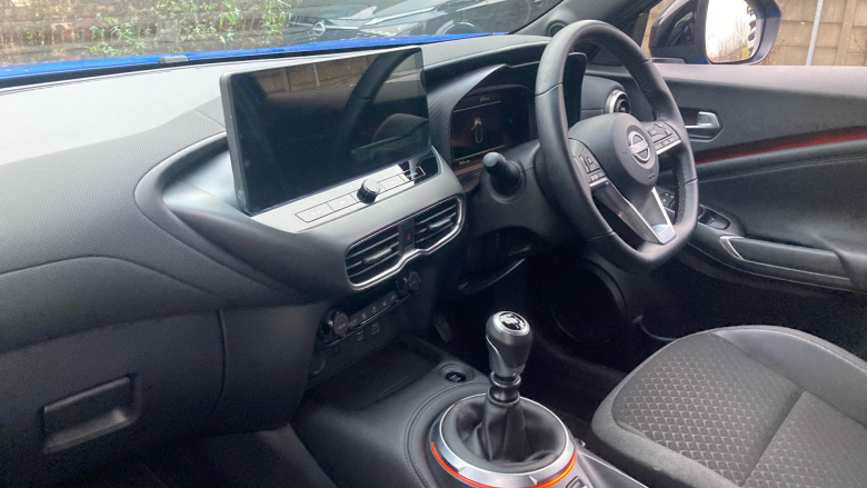 Nissan Juke 1.0 DiG-T N-Connecta 5dr Petrol Hatchback